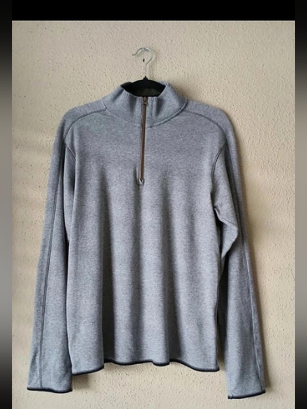 Robert Graham Gray Quarter-Zip Pullover Size Medium
